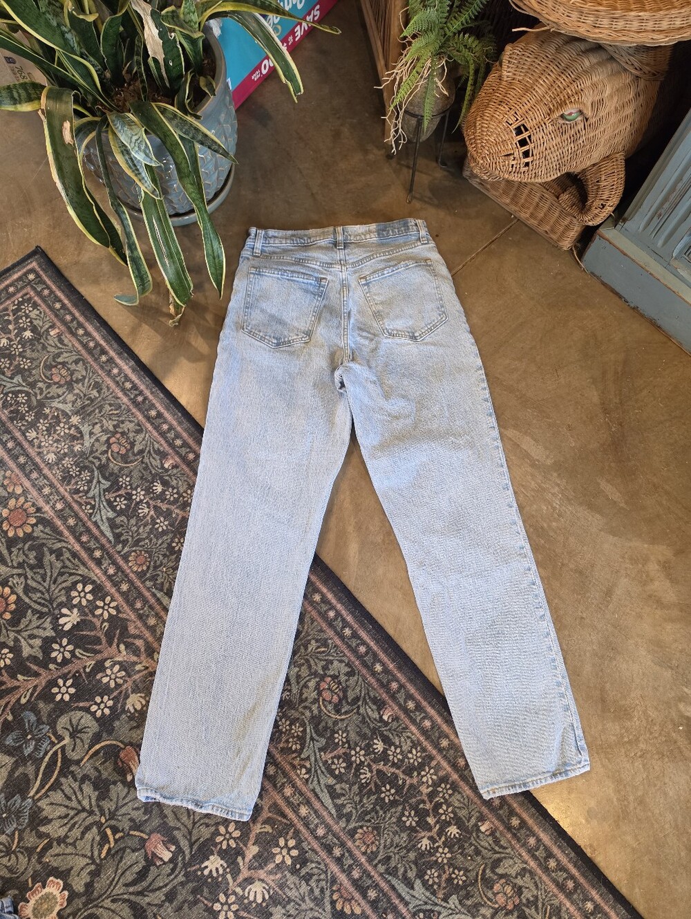 Abercrombie & Fitch The 90's Straight Ultra High Rise Light Denim Jeans Sz 29/8r - Picture 5 of 6